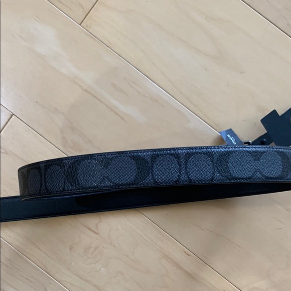 Coach Classic Black Leather Belt - Picture 3 of 4